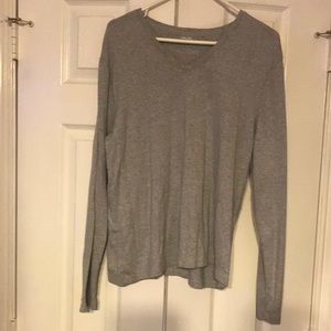 Long sleeve gray T-shirt